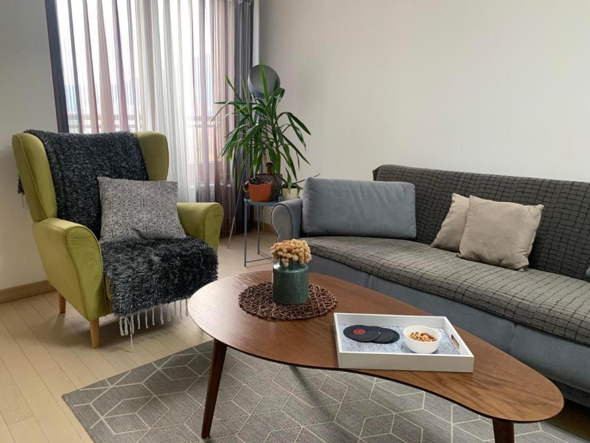 Modern Flatiron Apartment, Skopje Center Bagian luar foto